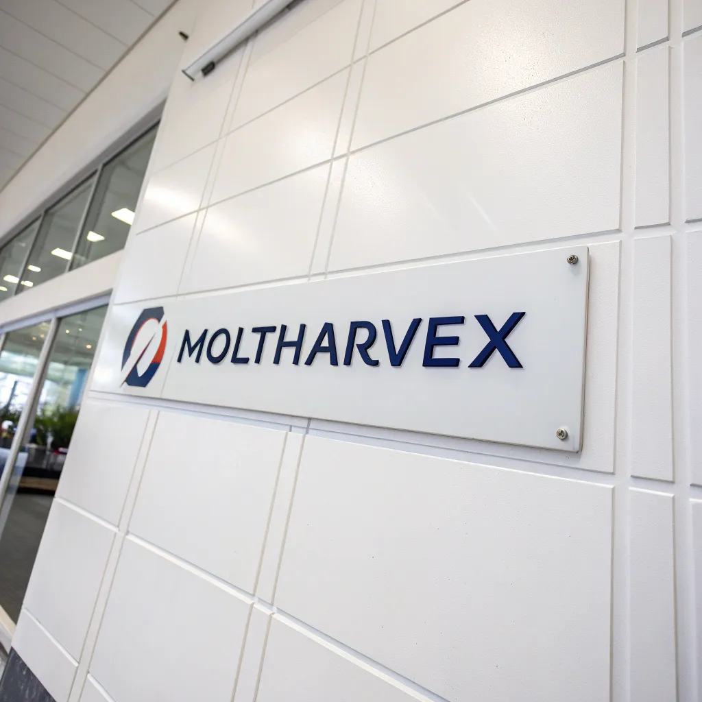 MOLTHARVEX Logo